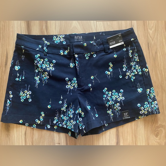 A.N.A. A New Approach Pants - A.N.A. A New Approach Black Floral Twill Shorts Size 12.   NWT